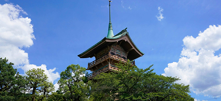 Gion-kaku and Okura Kihachiro